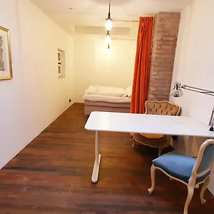 Helles Im Loft Privatunterkunft City Airport Mannheim